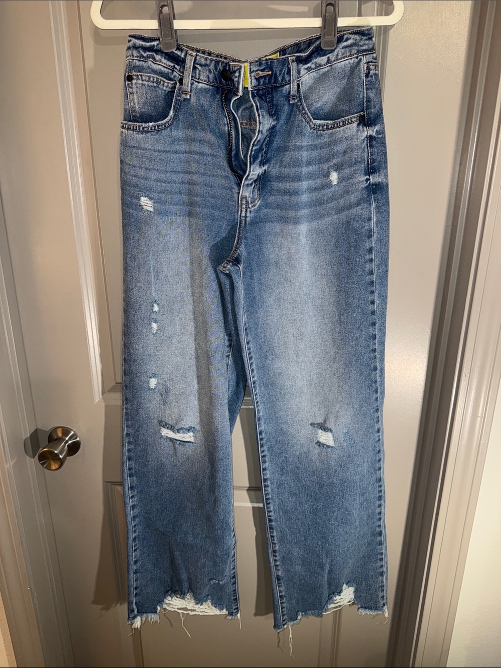 Women’s Slouchy Wide-Leg Distressed Blue Jeans